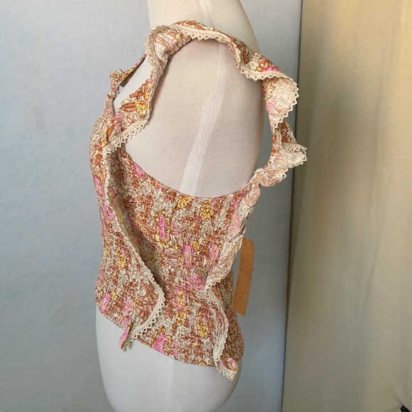 VanillaStar Floral ElasticRuched Ruffle Halter Top - Picture 7 of 10